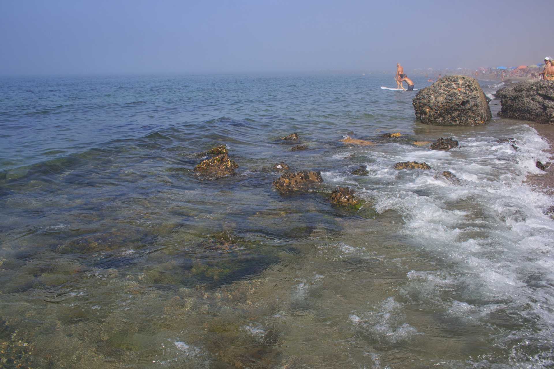 Ostia si sveglia nella nebbia